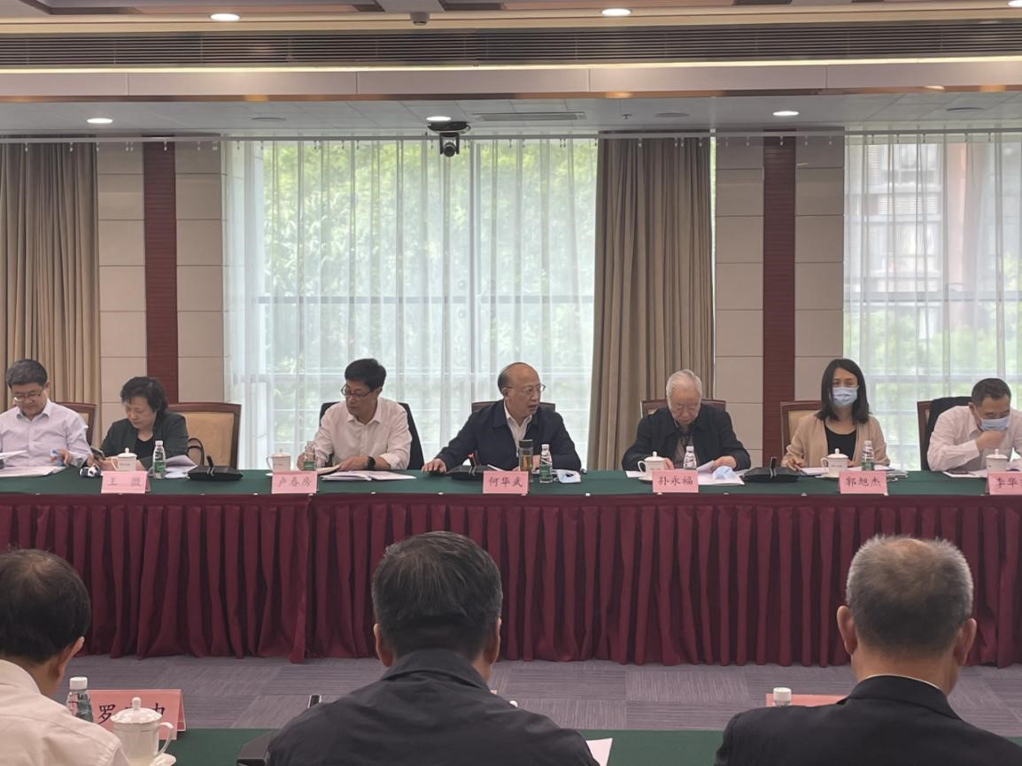九游会最新线路
重点咨询项目“中欧（亚）班列移动装备互联互通战略研究”启动会在京召开.jpg