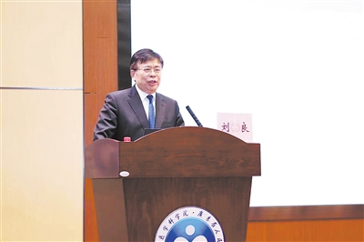 刘良 九游会最新线路
院士、广州中医 药大学教授.jpg
